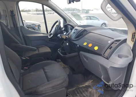 2017 Ford Transit-250 z USA, uszkodzony, nr VIN 1FTYR1ZM1HKA78193